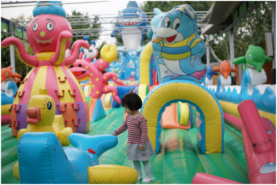 精細調焦與馥郁色彩 美科25mm f1.8鏡頭評測